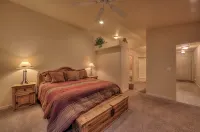Moab Rim Village - Perfect Location - New Hot Tub! - Balkoner