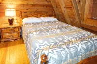 Luxury Mountain Cabin On 320+ Acres Near Asheville, Lake Lure & Hendersonville - balcony