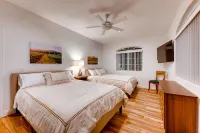 Most Sought-after STR in Wine Country. Now with a Professional Pickleball Court! -  Ferienhäuser