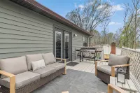 Waterfront Home - Hot Tub, Dock, Fire Pit, Boat - 4-Star