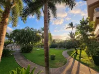 Family Retreat Resort Condo- Full Kitchen, AC, Laundry- Walk to Beach and Shops - 4-نجوم