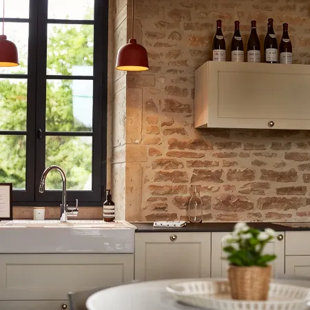 Former convent from the 17th, renovated, private garden, Beaune center