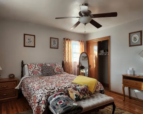 Charming Family 1-level and pet-friendly Home Hotels in Austin