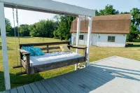 NEW! Farmhouse- Backyard of Shenandoah Nat'l Park - 4-Sterne