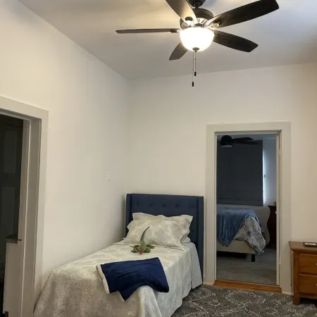 Downtown Paonia-cozy & quaint home