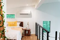 馬丁湖畔現代樹屋! - 民宿
