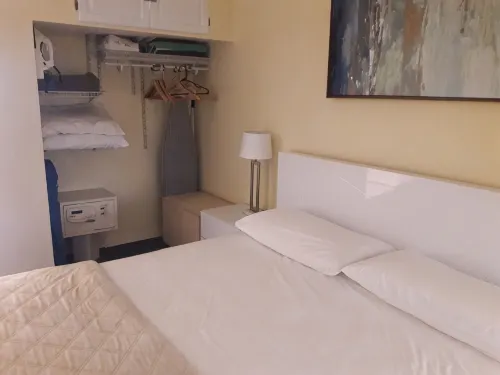 Direct Ocean Front Condo With Heated Pool Located Directly on the Ocean - Wifi