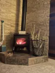 Cozy cottage with natural fire place! - WiFi
