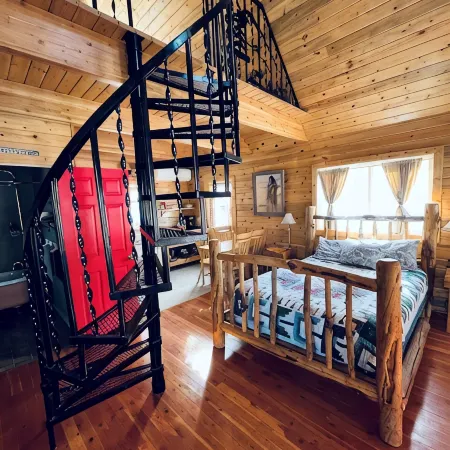 Lemhi Shoshone Cabin, Greyhouse Vacation Rentals