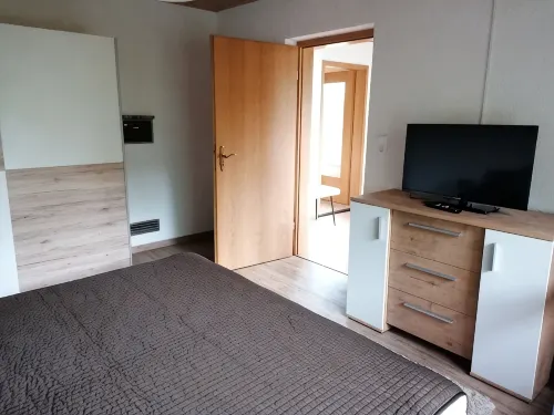 Ferienhaus im Grünen-idyllischen Lage - WiFi