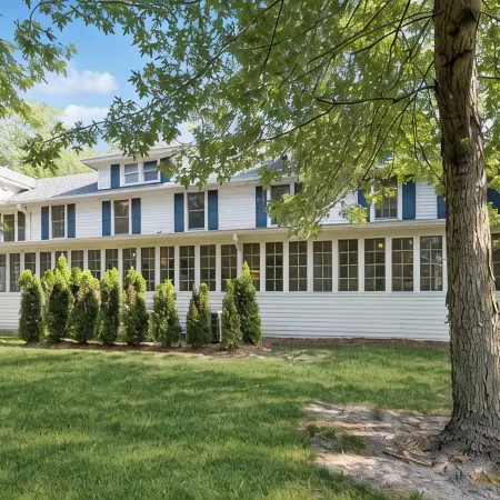 Newly Renovated, 7700 Sq. Ft,  8Br, 7BTH, Heated Pool, Hot Tub, Arcade Game Barn