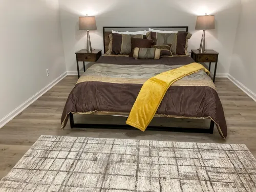 Charming Lafayette Condo: Cozy Retreat in Indiana - ห้องครัว