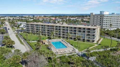 ⛱️ BEACHFRONT CONDO - con encanto