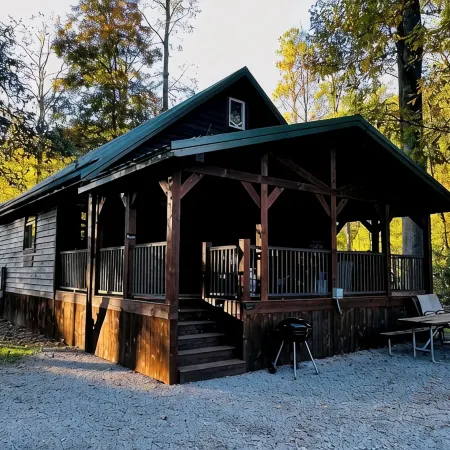 "Family Fun by the River: Sleeps 9, Pet-Friendly Cabin