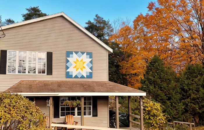 Bubar Barn - screen porch, deck, + parking