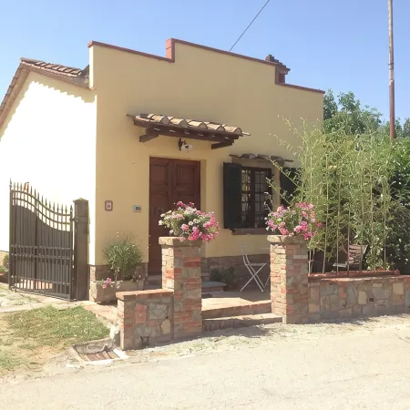 House in the Cortona Countryside. Romantic Little House