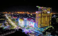 Karebosi Premier Makassar - parking