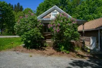 Historic Schoolhouse Minutes From Jay Peak - 3 stjerner