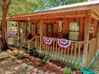 Stunning  Cabin. On a Mountain Ridge! Perfect vacation getaway for all ages! - Family