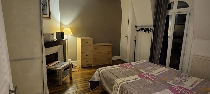 Large house in Dieppe close to the beach and the city center โรงแรมในดิแยป