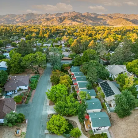 Aurora Park Cottages