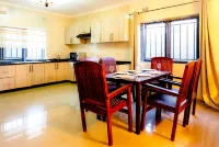 Sweet Retreat Lusaka W/Solar Backup Power - Bungalows