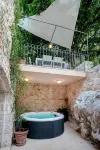 Divota Apartment Hotel - Jacuzzi