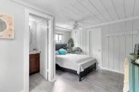 Your own private beach with this charming 3-bedroom beachfront house! - Boutique