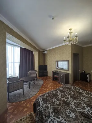 Evropa Hotel - С баром