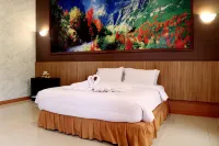 Arayanna Hotel & Resort