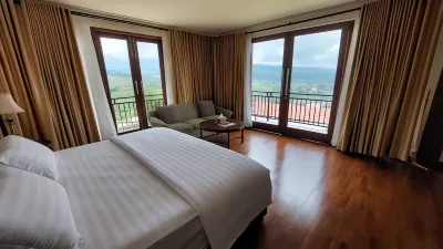 The Eight by Villa Panorama Sanad Hotels in Jogjogan