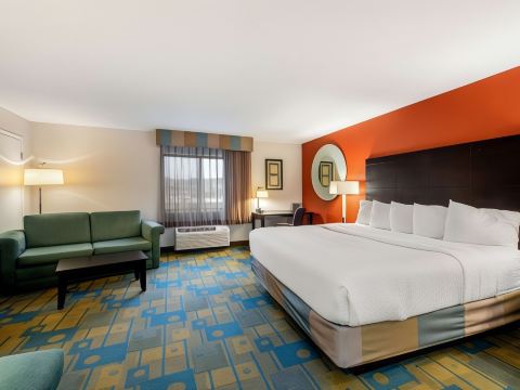 La Quinta Inn & Suites by Wyndham Mansfield Oh