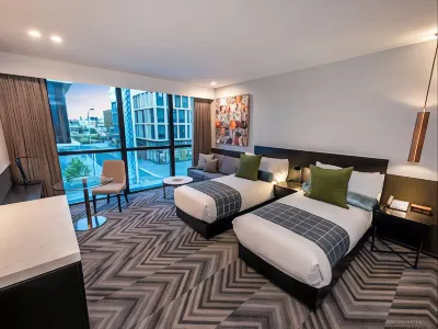 Rydges Perth Kings Square an EVT hotel Hotels near Northbridge