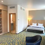Tulip Inn Sofrino Park (Тюлип Инн Софрино Парк) Отели рядом с достопримечательностью «Заброшенный Радиоцентр времён ВОВ»