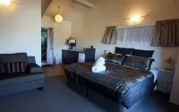 Anchor Lodge Motel Hotels in Coromandel