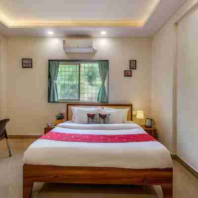CosmicStays On Air Villa - Best Lakeview of Lavasa Rooms