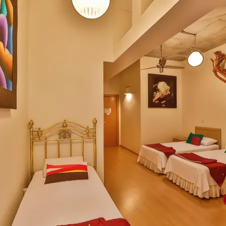 HAN HOTEL Отели рядом с достопримечательностью «Багджылар»