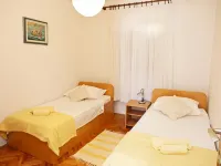 Apartmani Gabric Hotels in Okrug Gornji