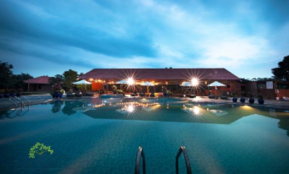 Orchard Home Nam Cat Tien