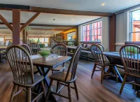 Mountain Meadows Lodge Hotels in Chittenden
