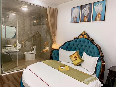 Hoang Gia Hotel Dong Tru -by Bay Luxury Hotellit kohteessa Đông Anh