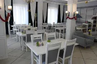 Akvamarin Plyazh Hotel Hotels in Yantarnyy