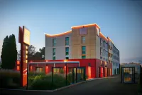 Hotel Clermont Estaing - parking
