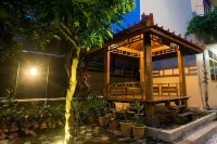 Hotel Bukit Uhud Yogyakarta