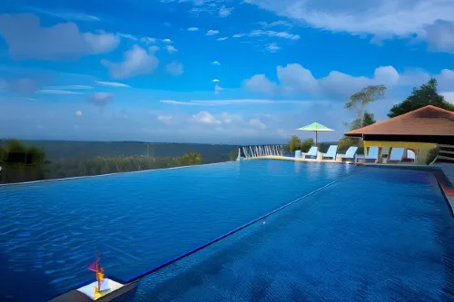 Coorg Cliffs Resort - parking