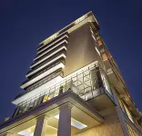 The Capital Hotel Surabaya Hotel di Kecamatan Tenggilis Mejoyo