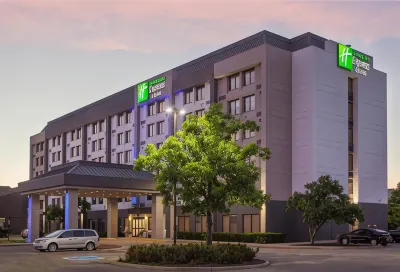 Holiday Inn Express & Suites Mississauga-Toronto Southwest Hôtels à : Mississauga