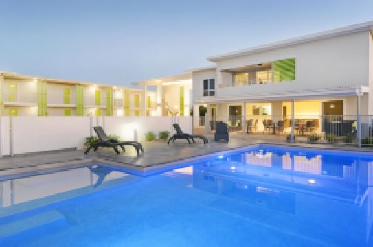 麥凱海濱中央酒店