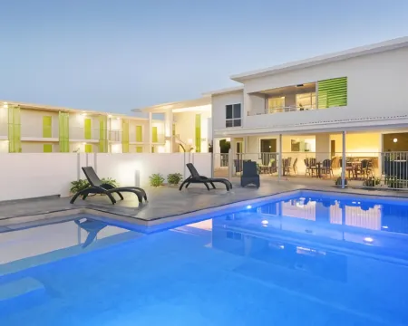 Mackay Oceanside Central Hotel Official Hotels in Mackay