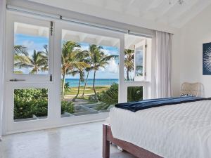 5BR Oceanfront Golf Estate w Pool Private Chef